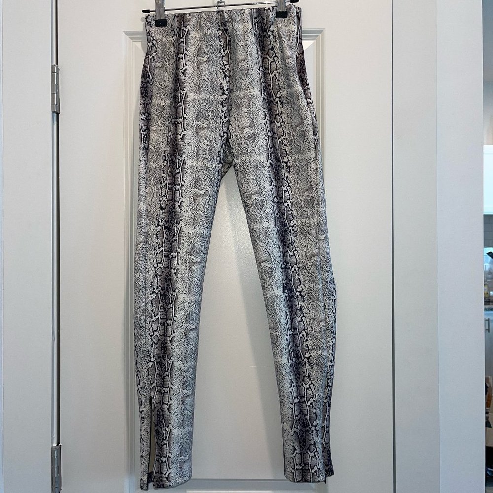 Superdown XS Snakeskin Print Suede Crop Pants